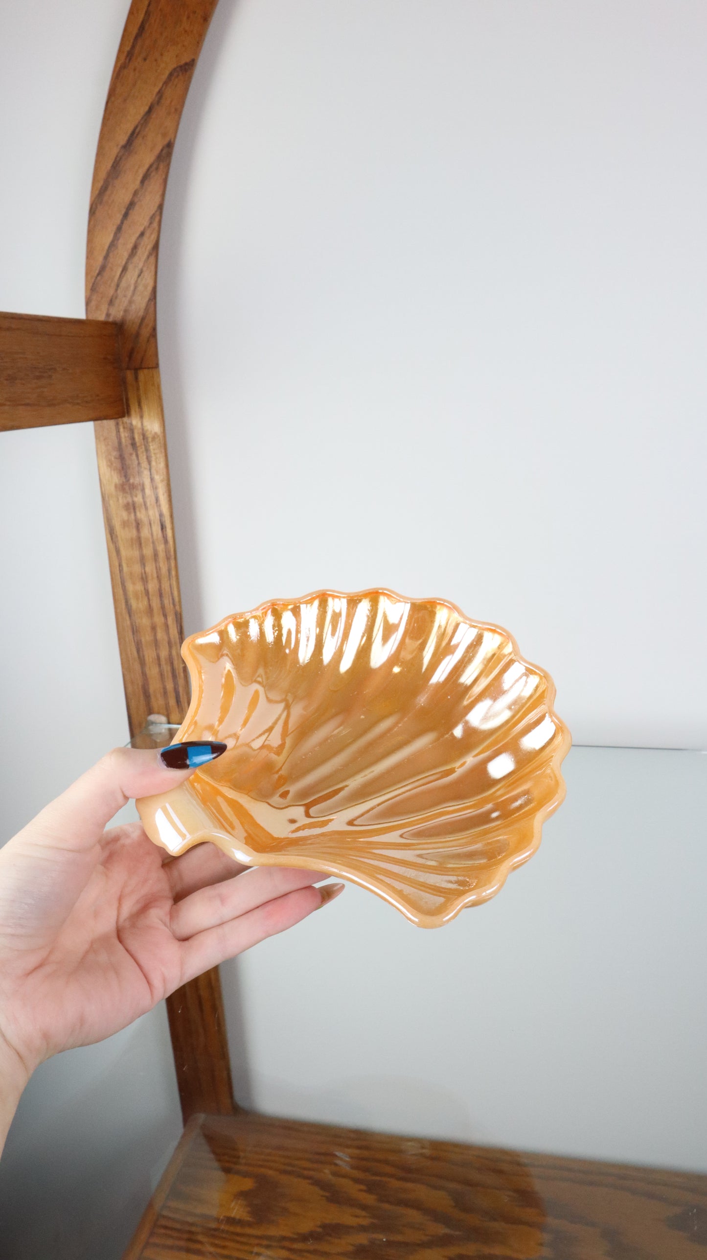 Vintage Carnival Glass Shell Ashtray