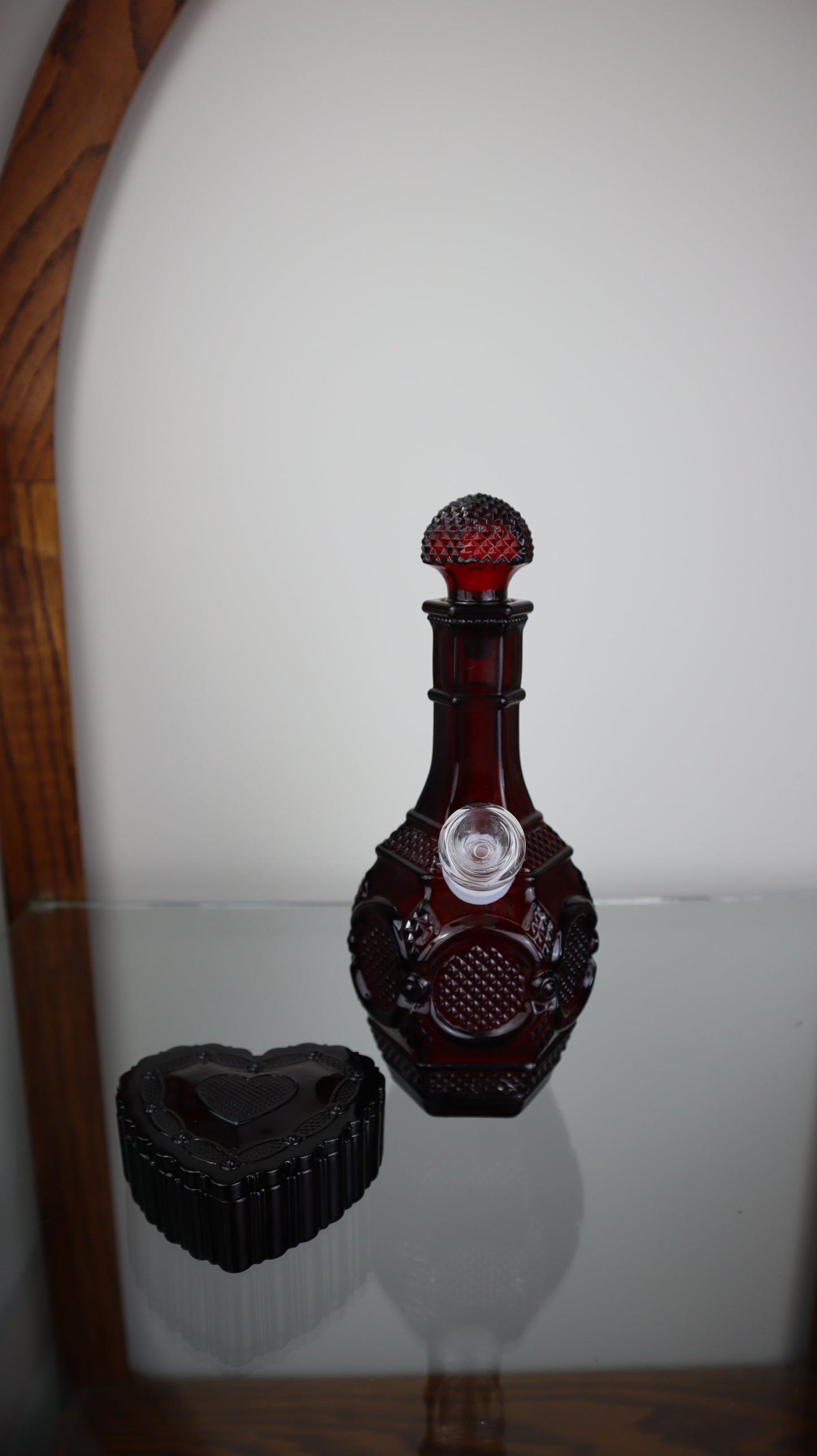 Avon Ruby Cape Cod Set With Matching Heart Trinket
