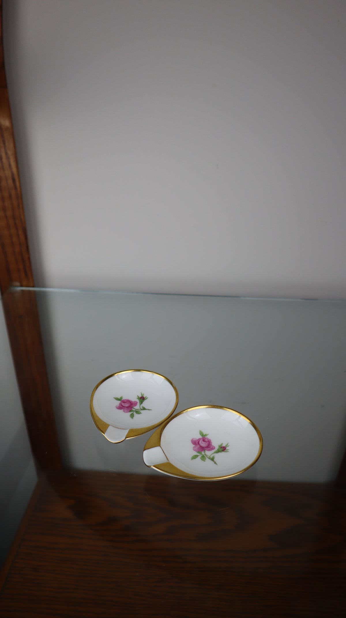 Set of 2 Flower Ashtrays