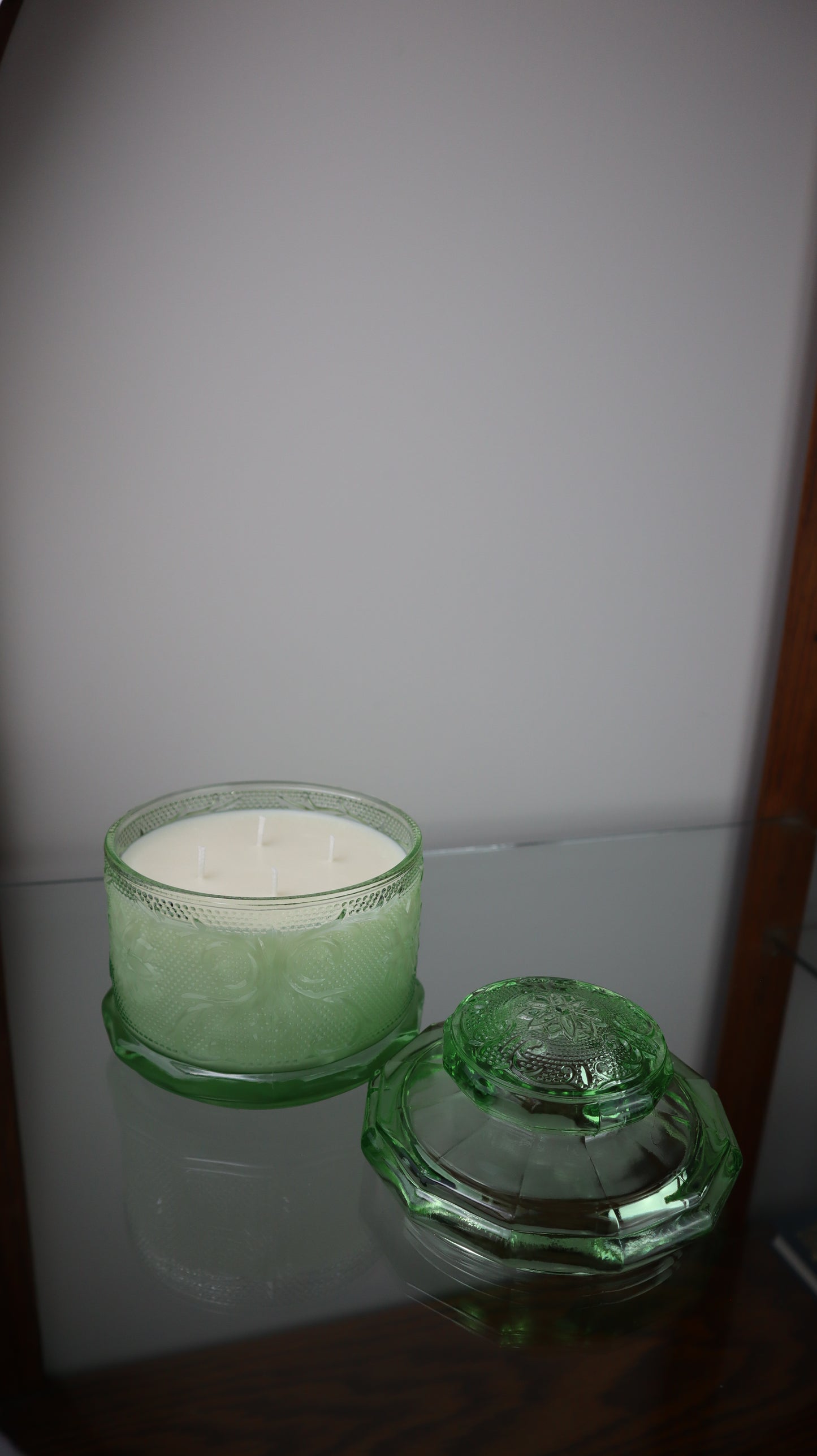 Indiana Glass Tiara Chantilly Green Candle