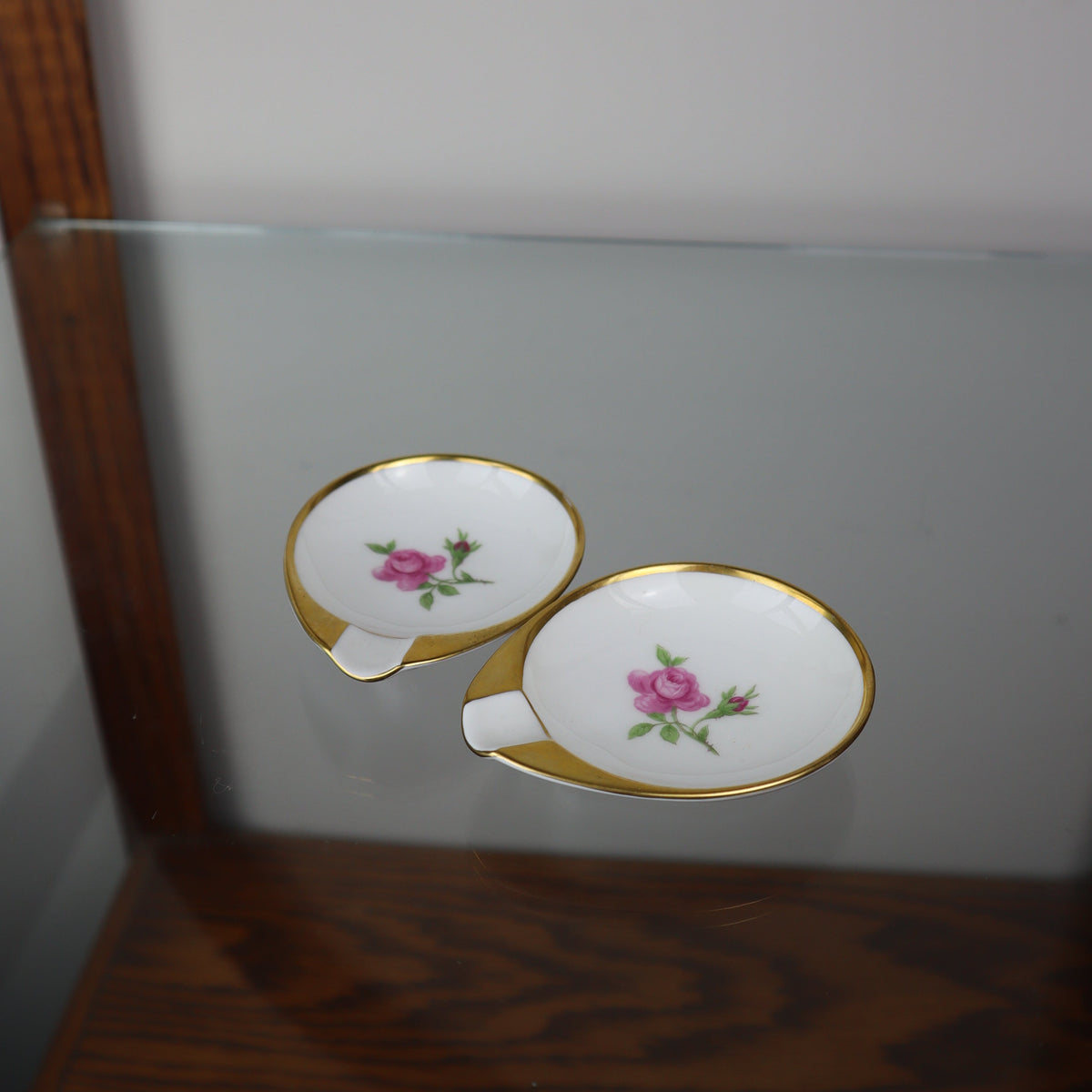 Set of 2 Flower Ashtrays
